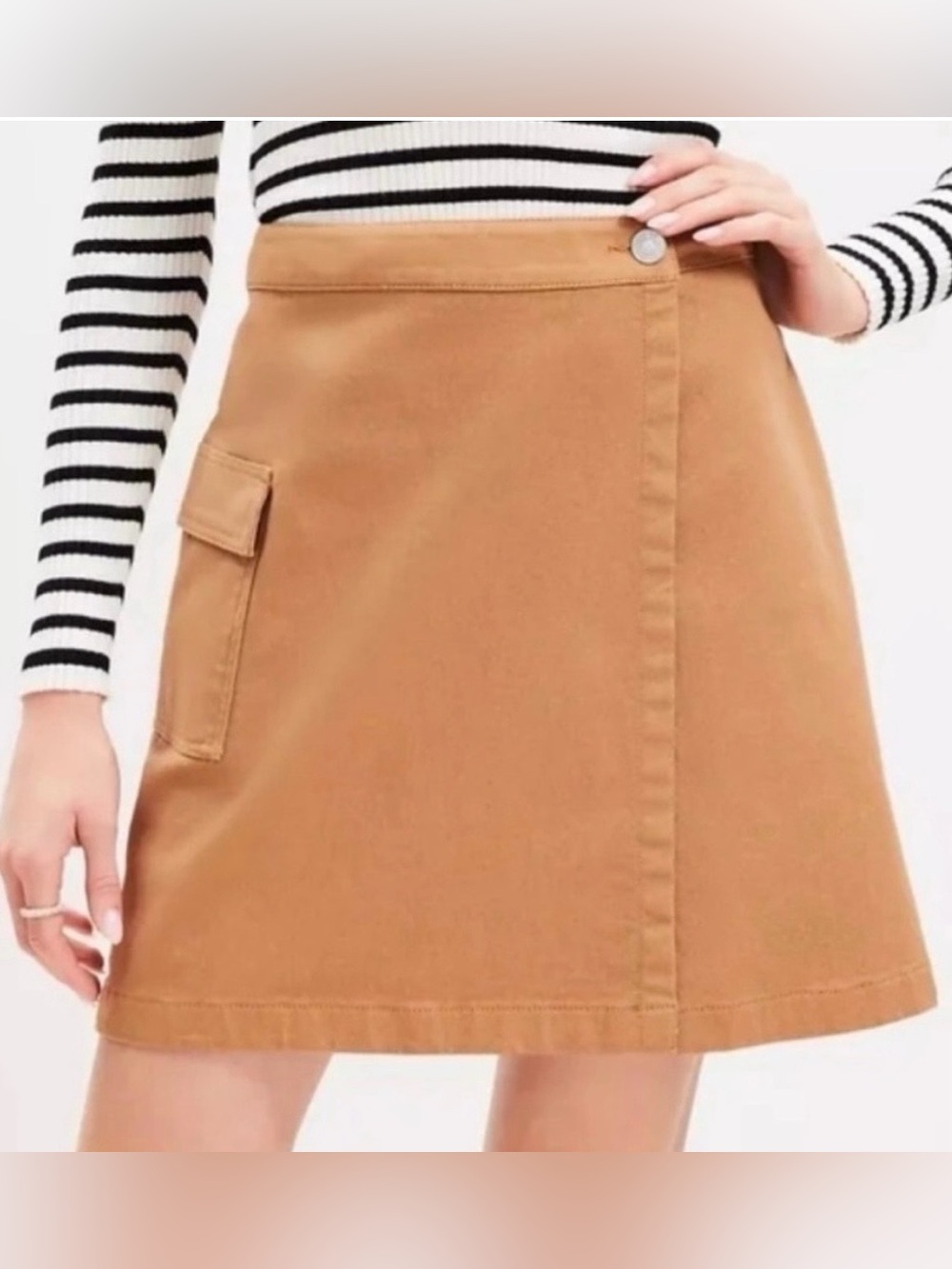 LOFT khaki wrap cargo mini Skirt